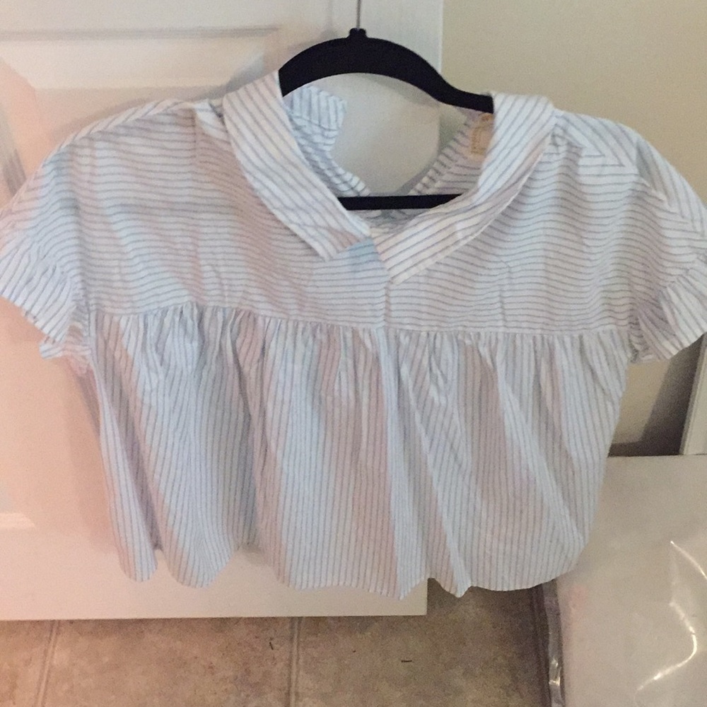 Stripped collared blouse!
